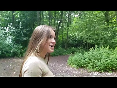 ❤️ Jag föreslog Evelina att vi skulle knulla på en offentlig plats! Hon sa ja. Sedan knullade jag henne i röven och sprutade i hennes mun. Sedan pissade hon på sig själv. Sex at sv.hentaisaturn.ru ❌️