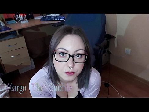 ❤️ Sexig tjej med glasögon suger Dildo djupt på kamera Sex at sv.hentaisaturn.ru ❌️